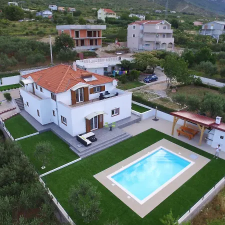 Mustapic Tatil Evi *